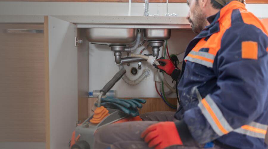 Professional tankless water heater installation services in Apple River, IL